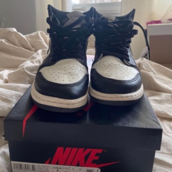 Jordan 1 Mochas - Picture 2 of 3